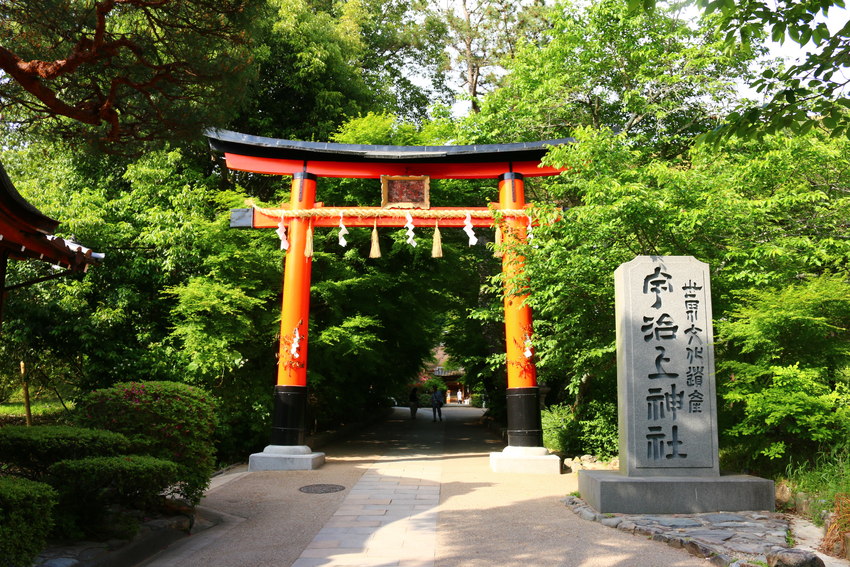 Святилище Удзигами синтоистский храм / Ujigami-jinja shinto shrine