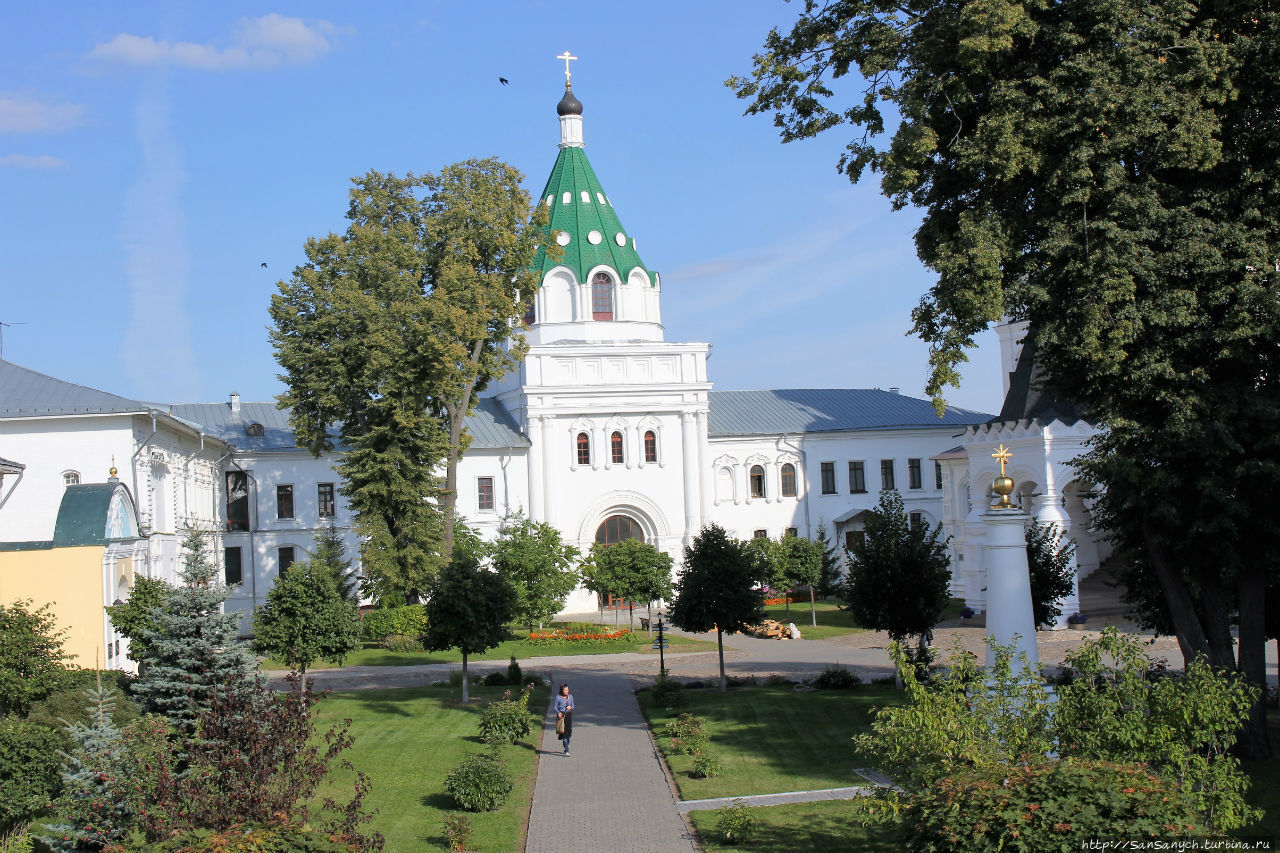 Церковь в монастыре. Кострома, Россия