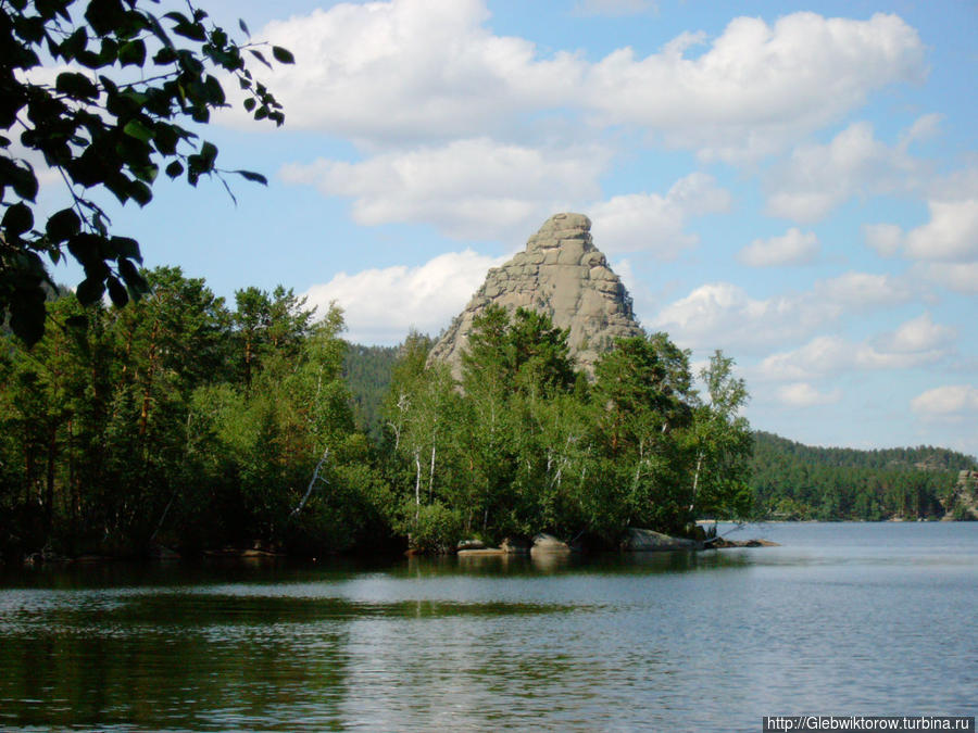 Прогулка лесной тропой к пещере Кенесары Хана