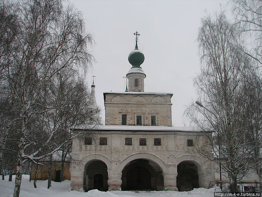 Владимирская надвратная церковь