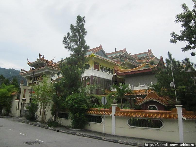 Пенанг. Национальная(negeri) мечеть и китайские храмы Джорджтаун, Малайзия