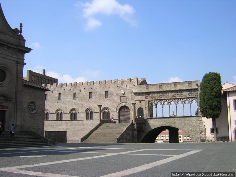 Палаццо ди Папале Лацио, Италия