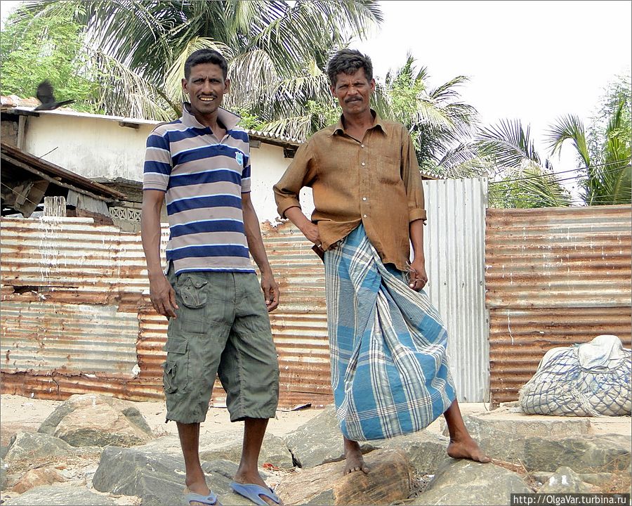 Два образа ланкийского мужчины. Вам какой больше нравится... Тринкомали, Шри-Ланка