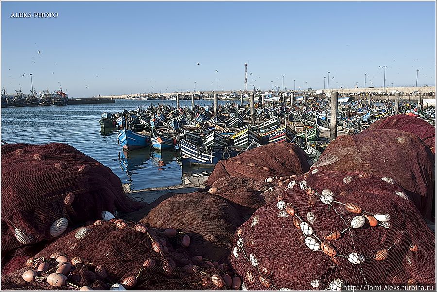 А это, так сказать, введение в лодки...
*