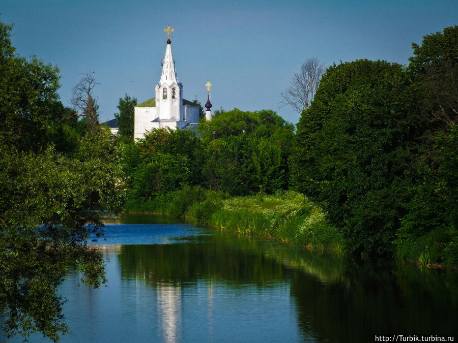 Козмодамианская церковь Суздаль, Россия
