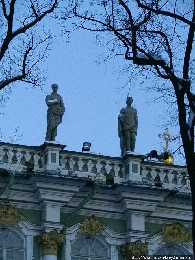 Дворцовая площадь. Морозный декабрь. Санкт-Петербург, Россия