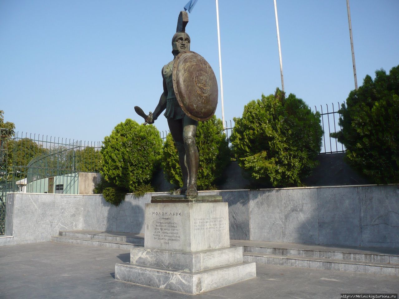 Памятник царю Леониду Спарта, Греция