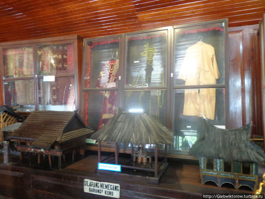 Музей быта Букиттинги, Индонезия