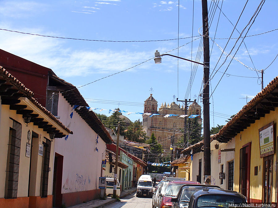 Эта дорога ведет к церкви Гвадалупы, и далее можно дойти до парка Аркотете [[advice67886]] Сан-Кристобаль-де-Лас-Касас, Мексика
