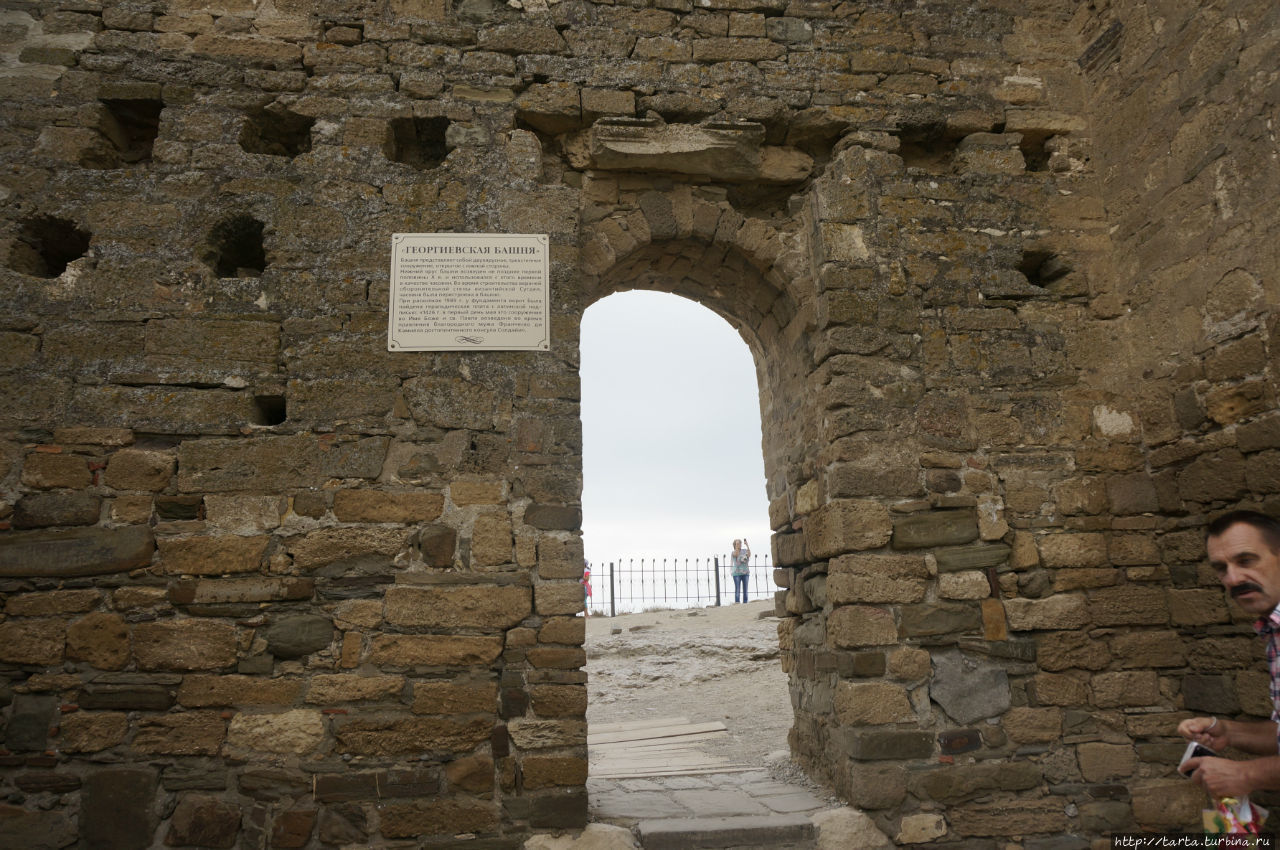 Крепость, строившаяся почти век и на века