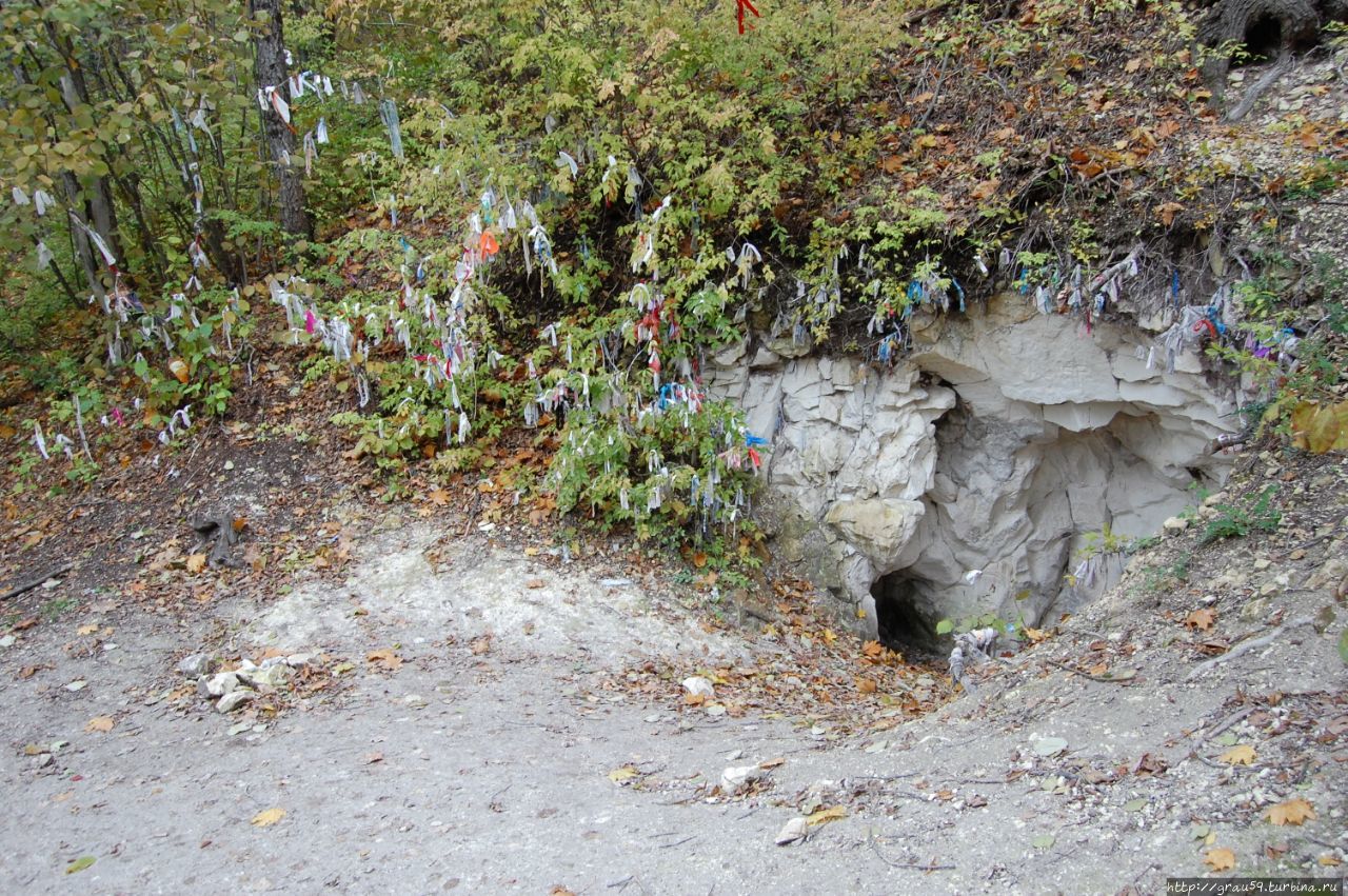 Пещера монаха Черемшаны, Россия