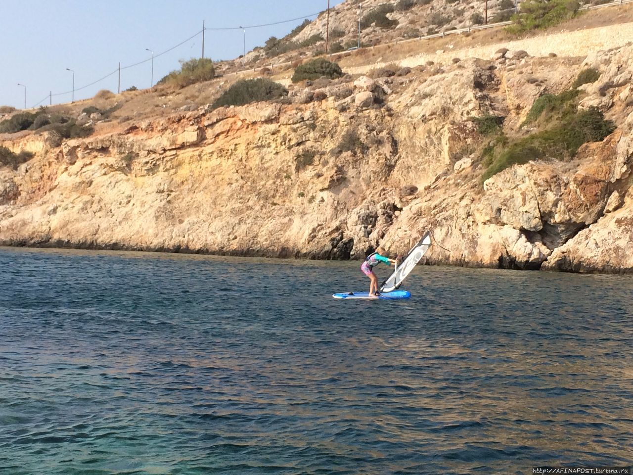 Греция. Глифада. Девочка на серфе Глифада, Греция