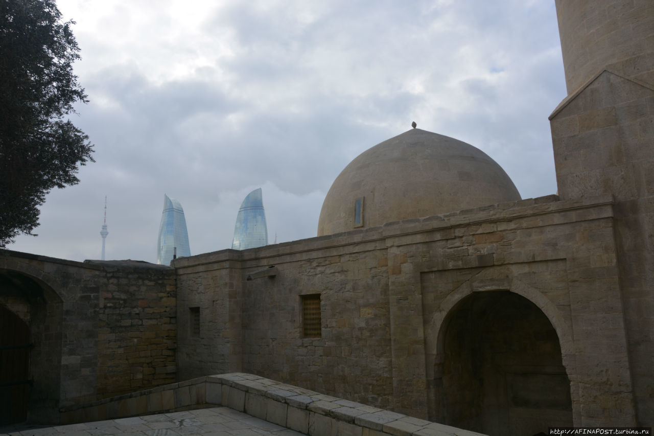 Дворцовая мечеть Ширваншахов Баку, Азербайджан