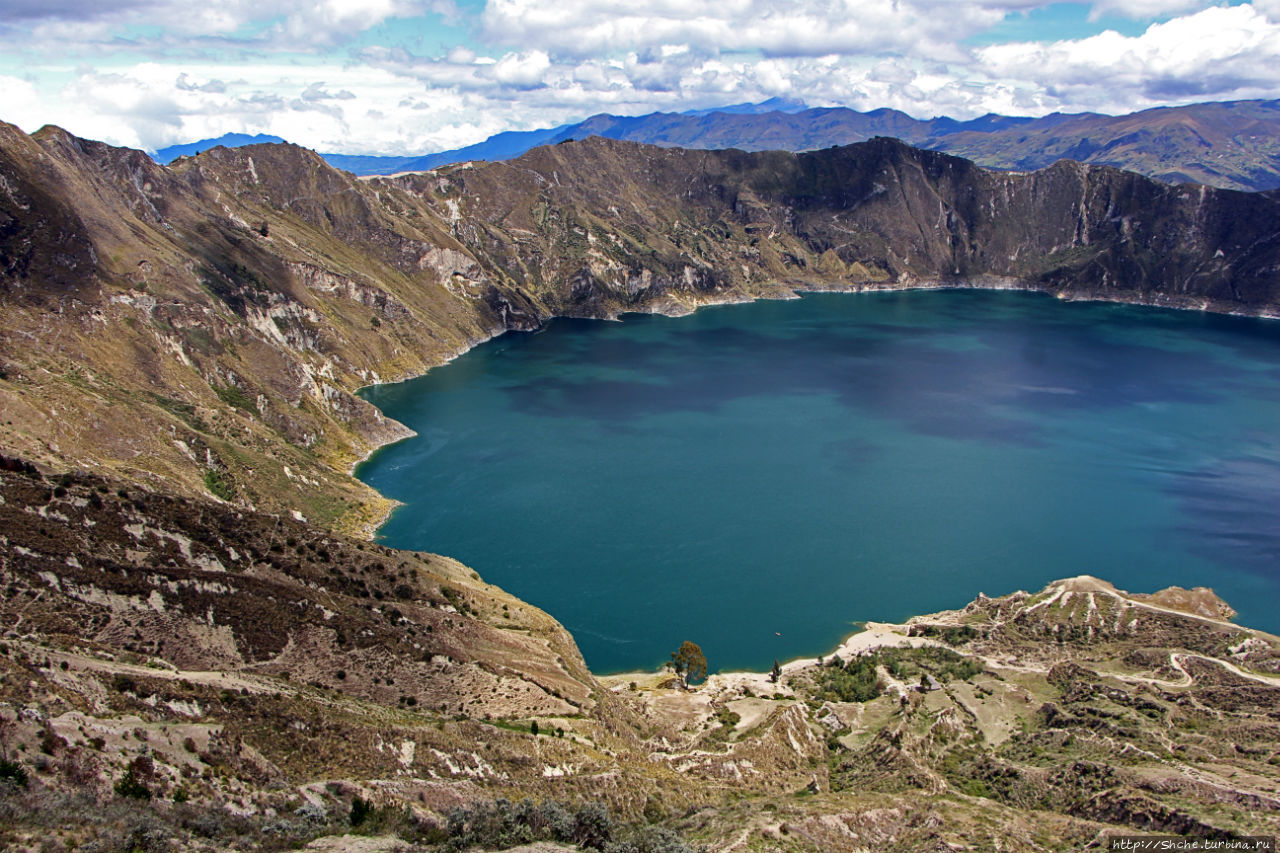 Эталонное озеро в кальдере вулкана Килотоа и легенда о любви