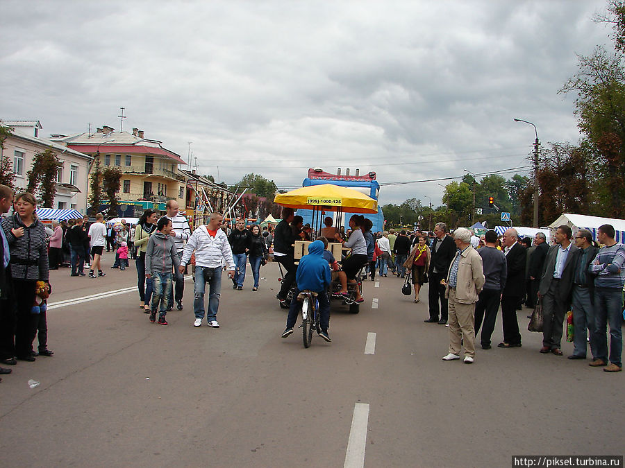 Дерунопивомобиль Коростень, Украина