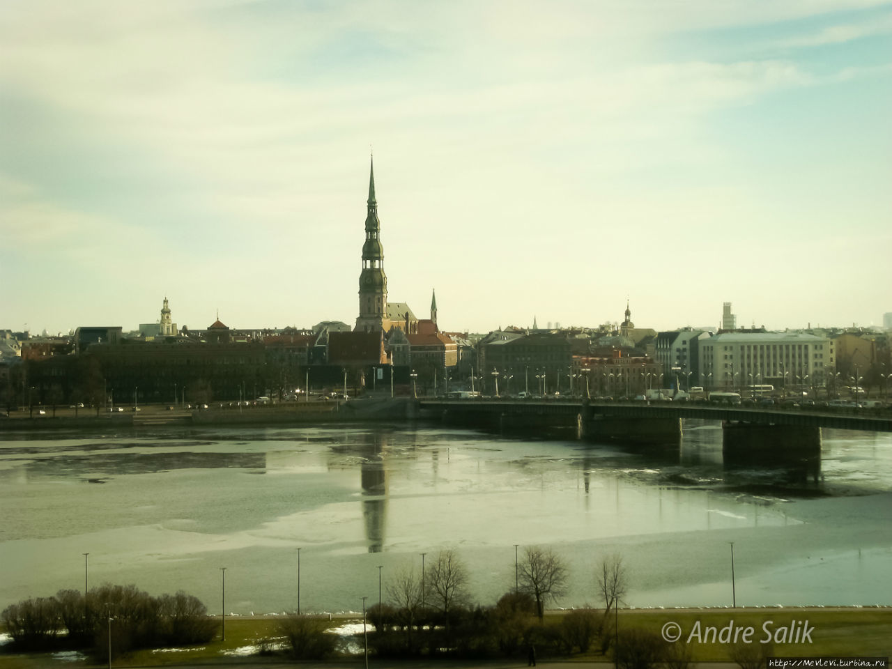 Первый весенний погожий мартовский денёк Рига, Латвия