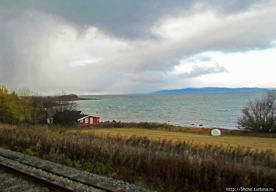 Суровая красота побережья фьерда Strindfjorden Вернес, Норвегия