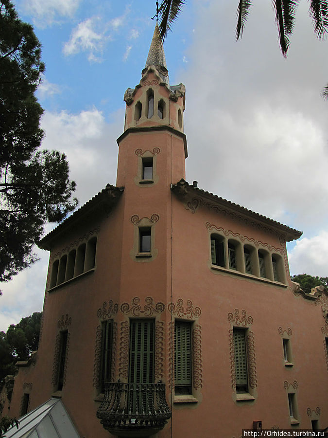 Дом-музей Гауди Барселона, Испания