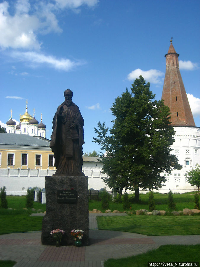Памятник Иосифу Волоцкому Теряево, Россия
