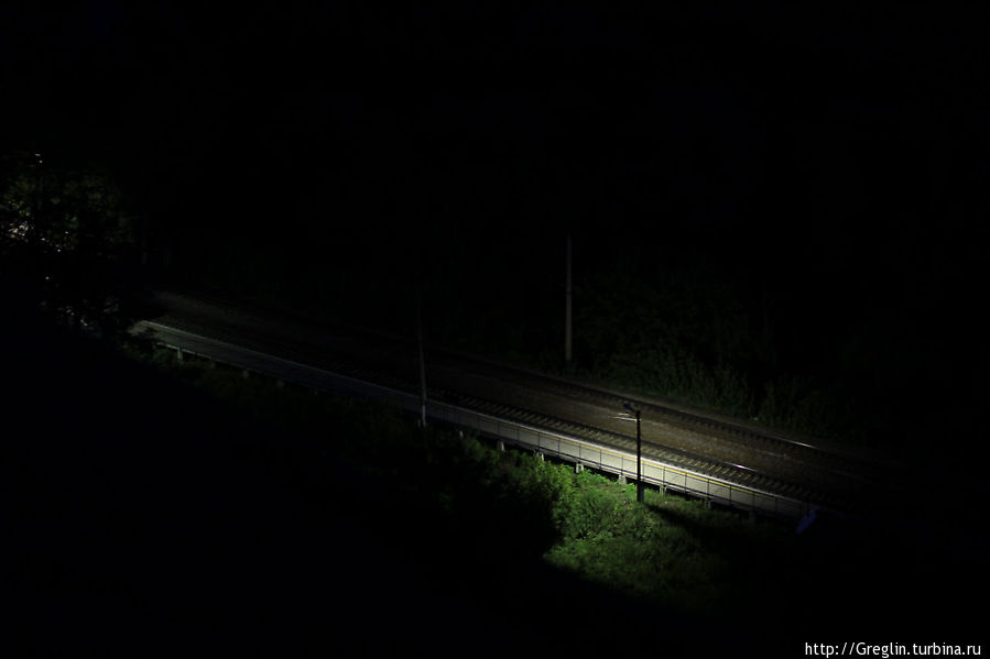 ночной вид станции Дивногорская Воронежская область, Россия