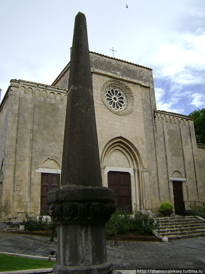 Тарквиния. Францисканский монастырь Тарквиния, Италия