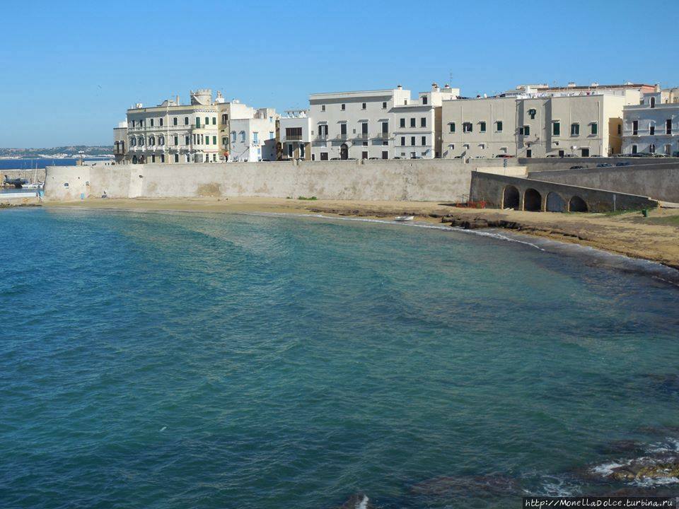 Порт Галлиполи — полуостров Саленто — март 2015 Галлиполи, Италия