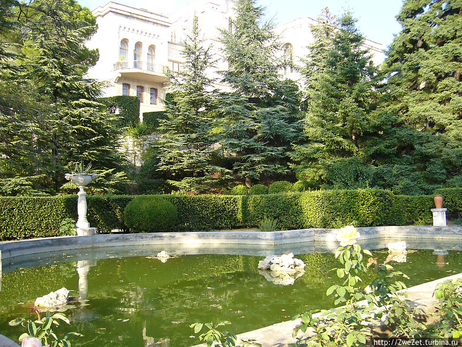 Южные фасады дворца