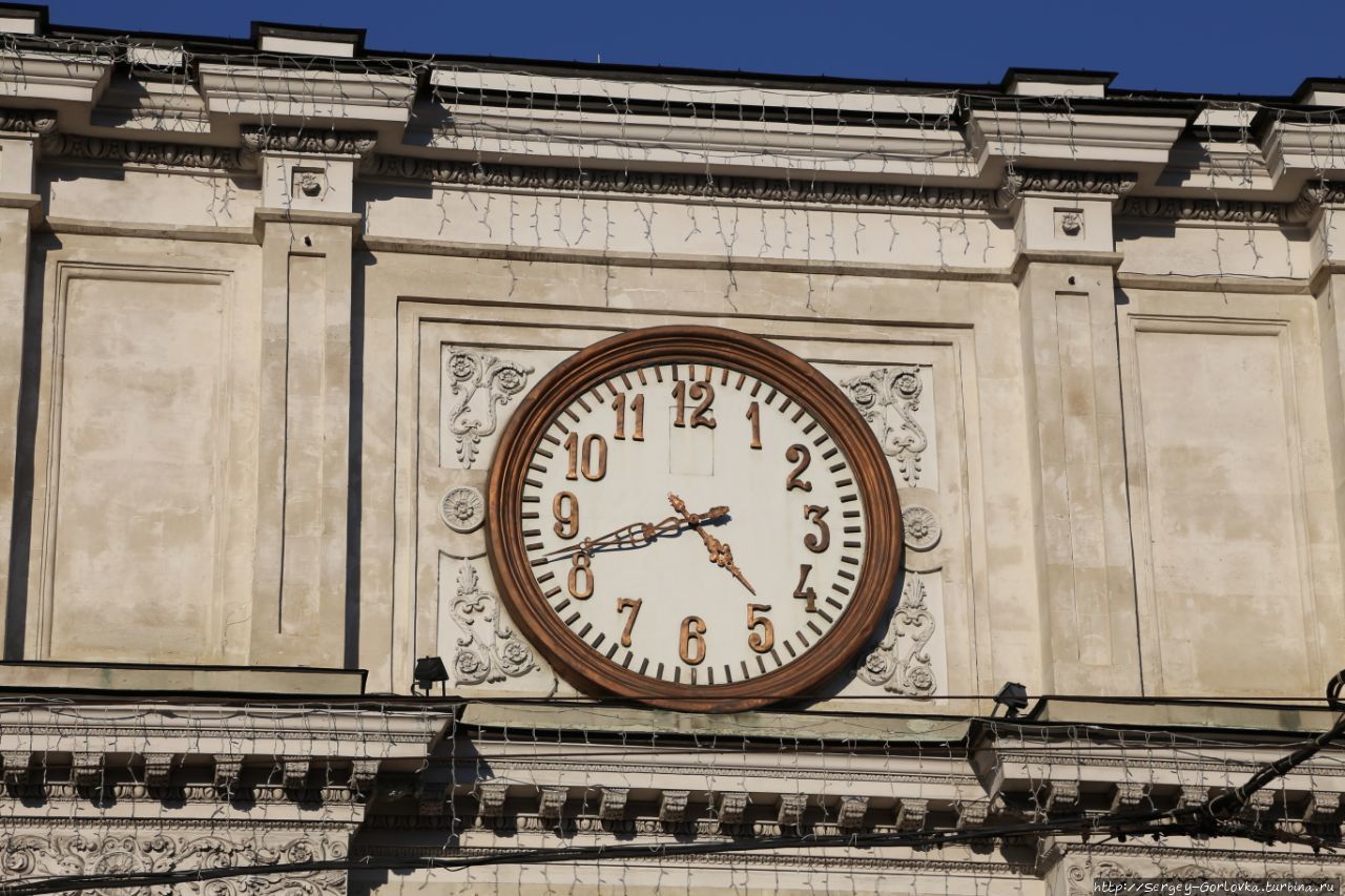 Часы как основа городской  архитектуры