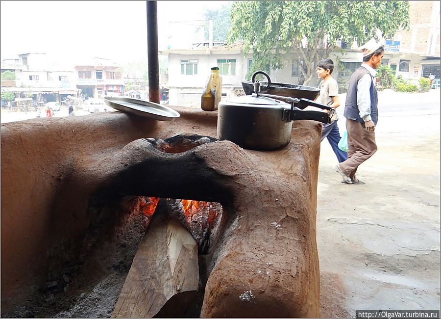 Уличная печка Дунче, Непал