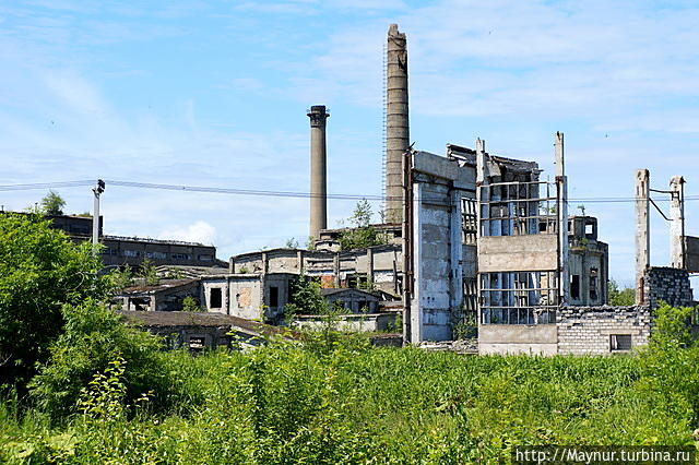 Заброшенный  ЦБЗ. (целлюлозно — бумажный   завод) Южно-Сахалинск, Россия