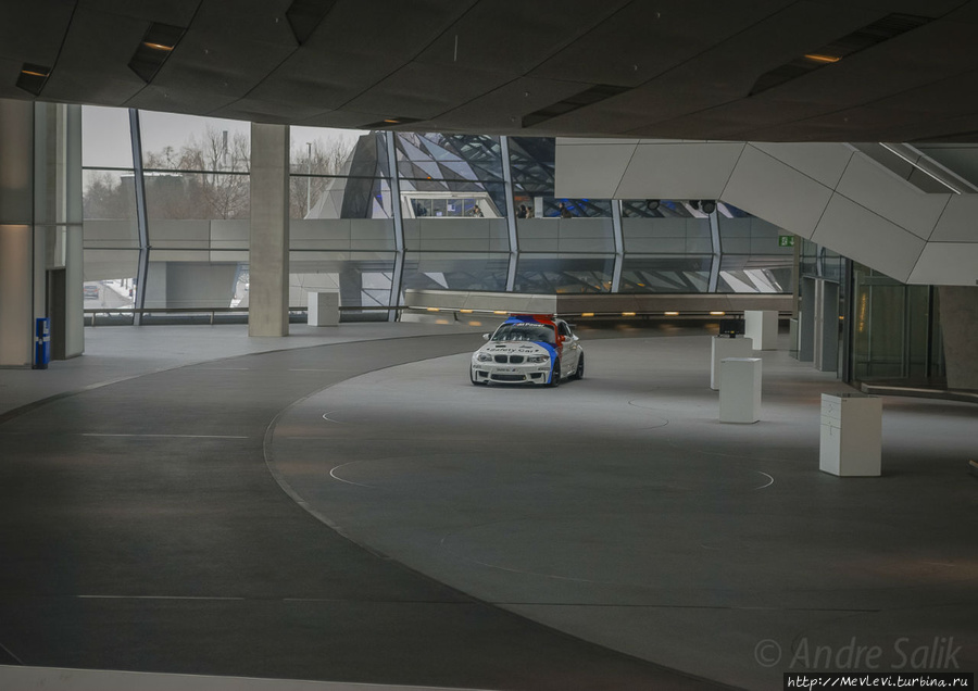 Мир БМВ Мюнхен, Германия