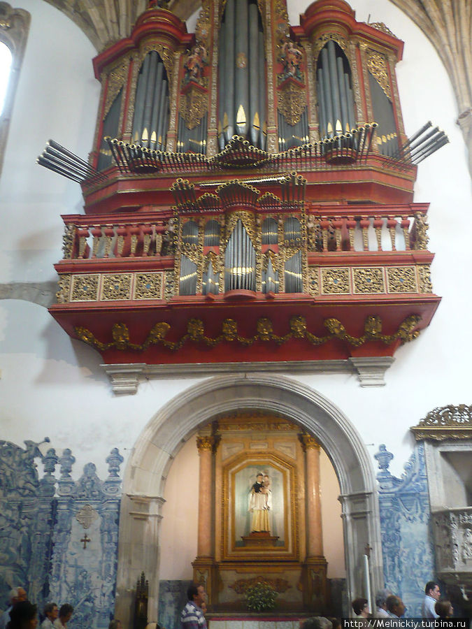 В монастыре Святого Креста Коимбра, Португалия