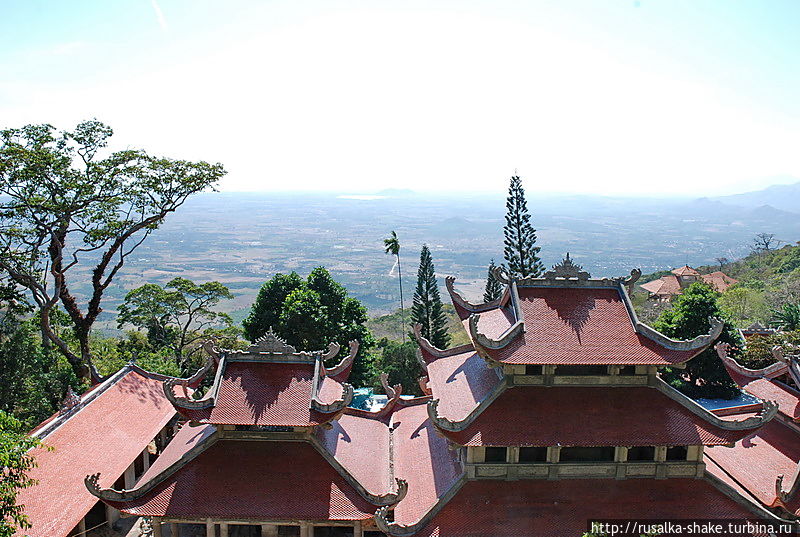 Три статуи Будд Ла-Ги, Вьетнам