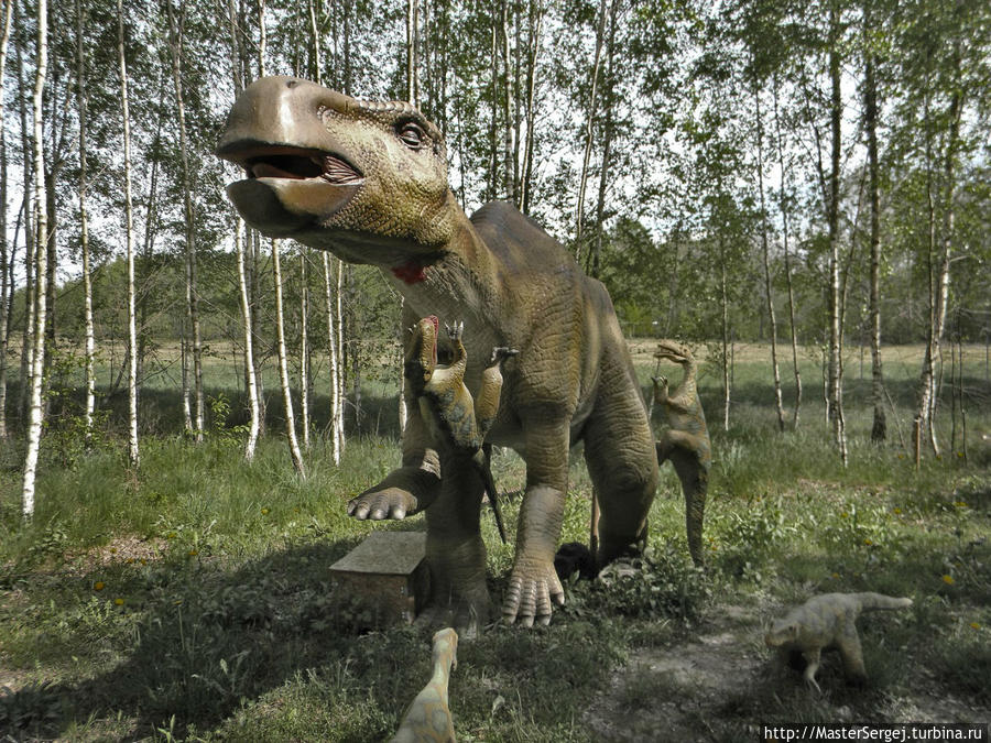 Парк динозавров в Радайляй Клайпедский уезд, Литва