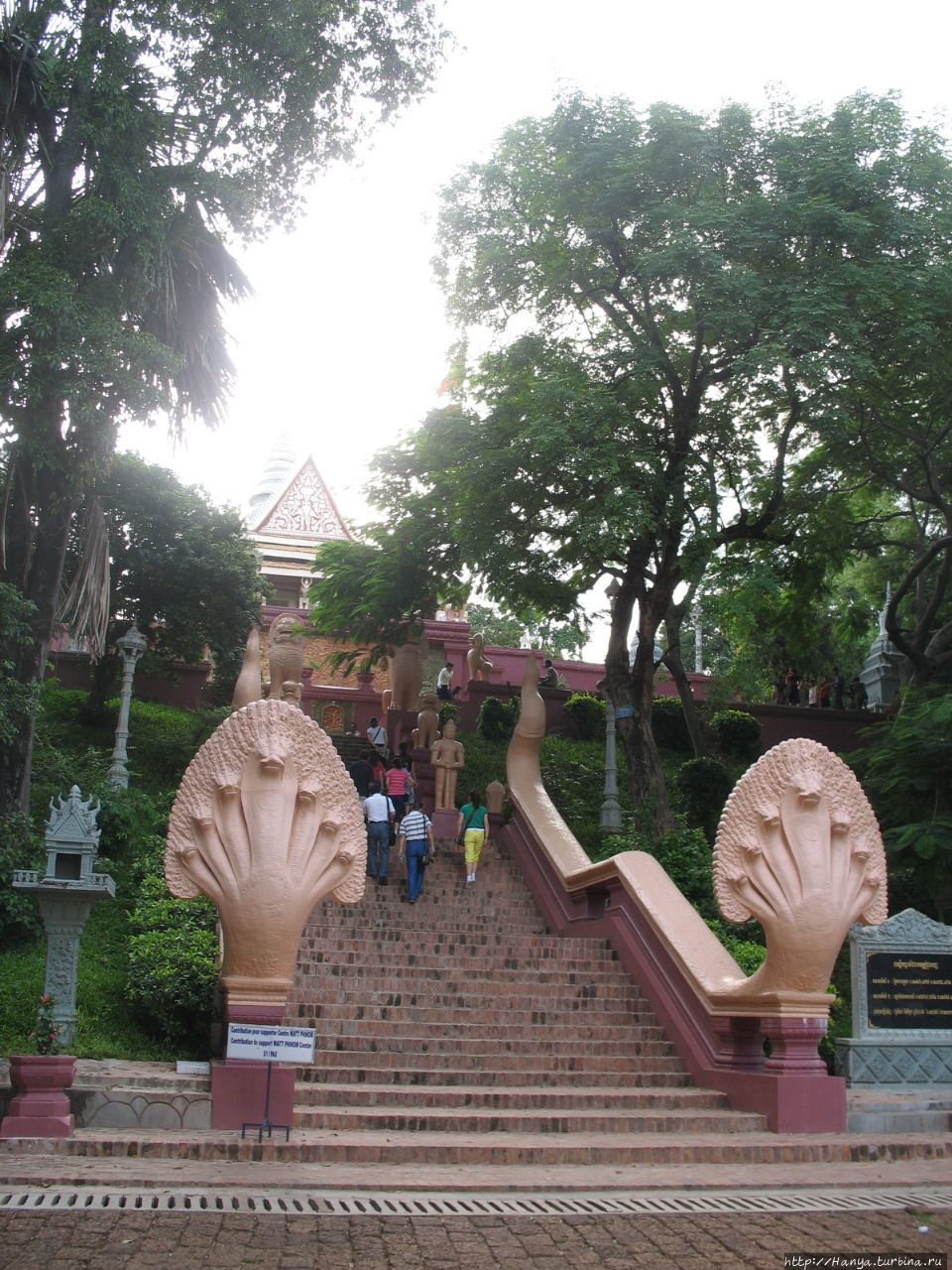 Ват Пном, или Храм на гор