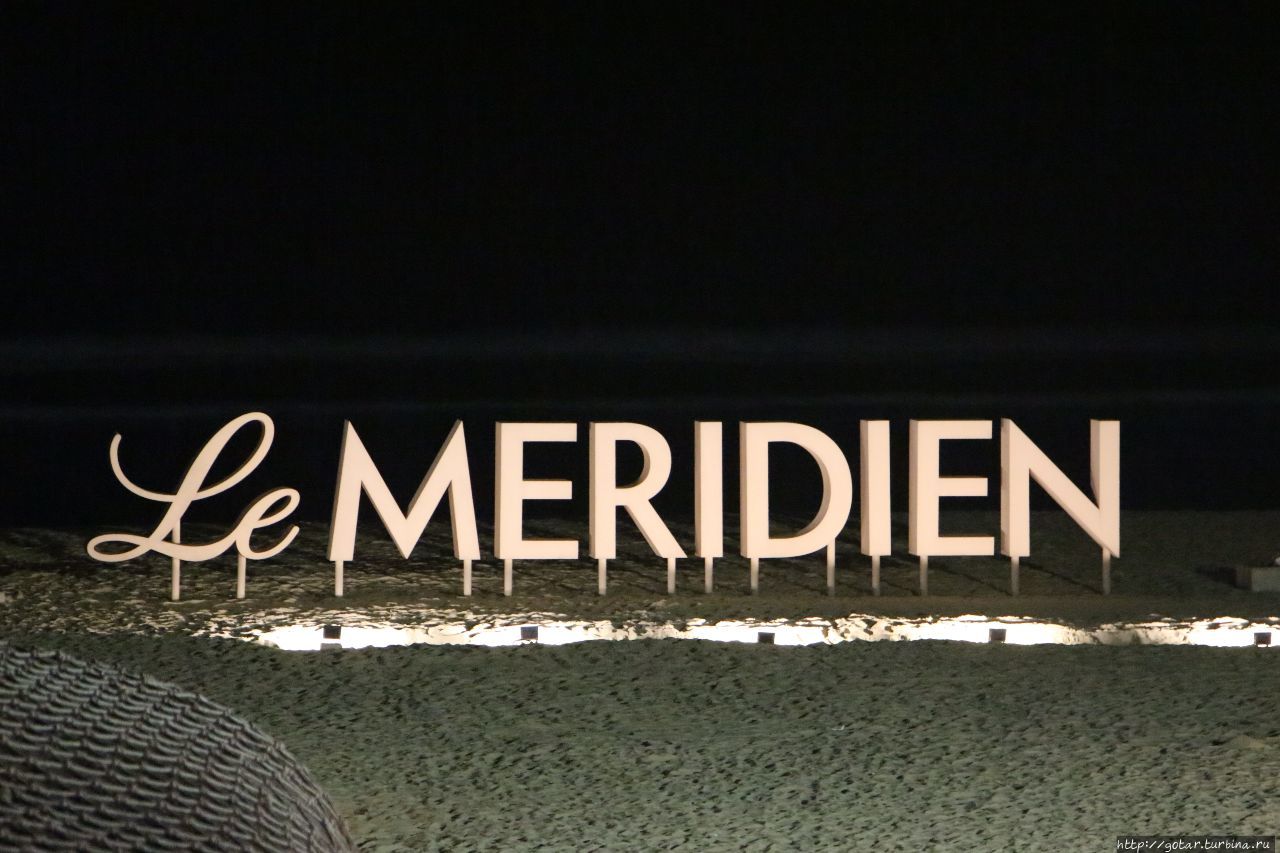 Отель LE MERIDIEN — центр притяжения в бухте Шимэй. Хайнань Шимей, Китай