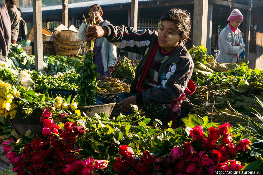Рынок на озере Инле. День 2 Озеро Инле, Мьянма