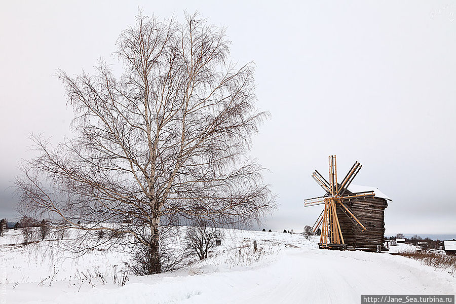 Ветряная мельница из деревни Вороний Остров