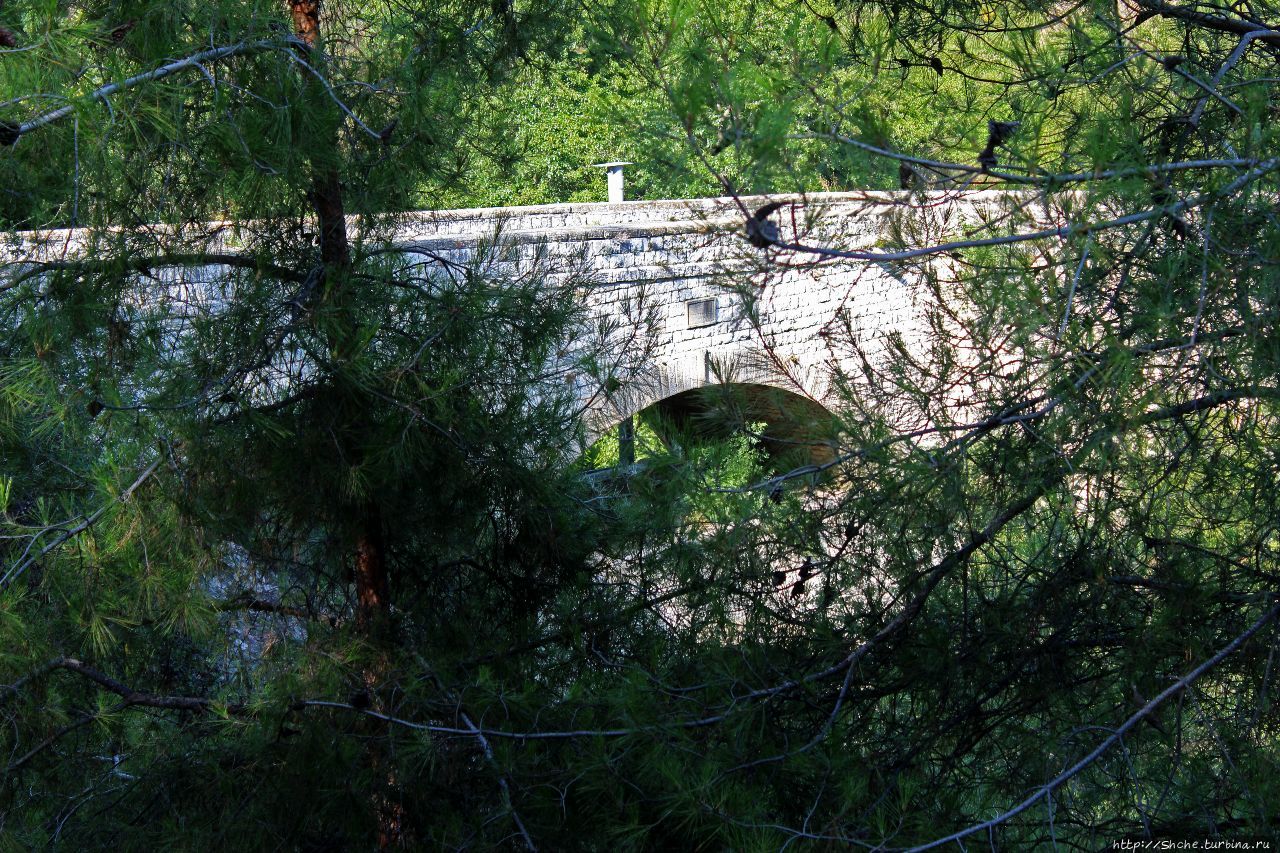 Двойной мост Тримиклини Саиттас, Кипр