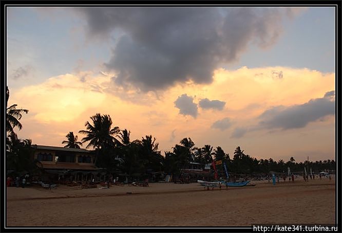 Внеплановое посещение родины чая и улыбок. Хиккадува-пляж Хиккадува, Шри-Ланка