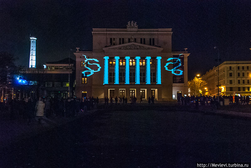 Фестиваль света “Staro Rīga” («Рига сияет») Рига, Латвия