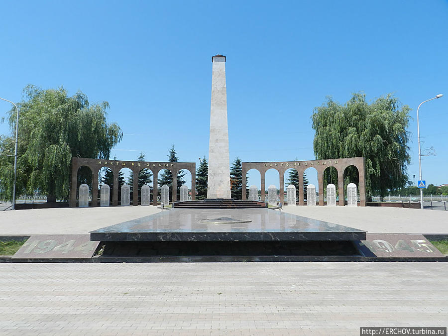 парк ингушетии назрань. мемориальный комплекс жертвам репрессий ингушетия. достопримечательности города назрань. мемориальный комплекс жертвам репрессий. город назрань республика ингушетия.