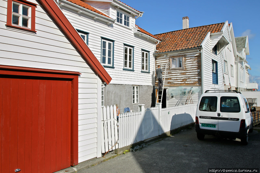 Скуденесхавн: Город с белым лицом и белой спиной Скуденесхавн, Норвегия