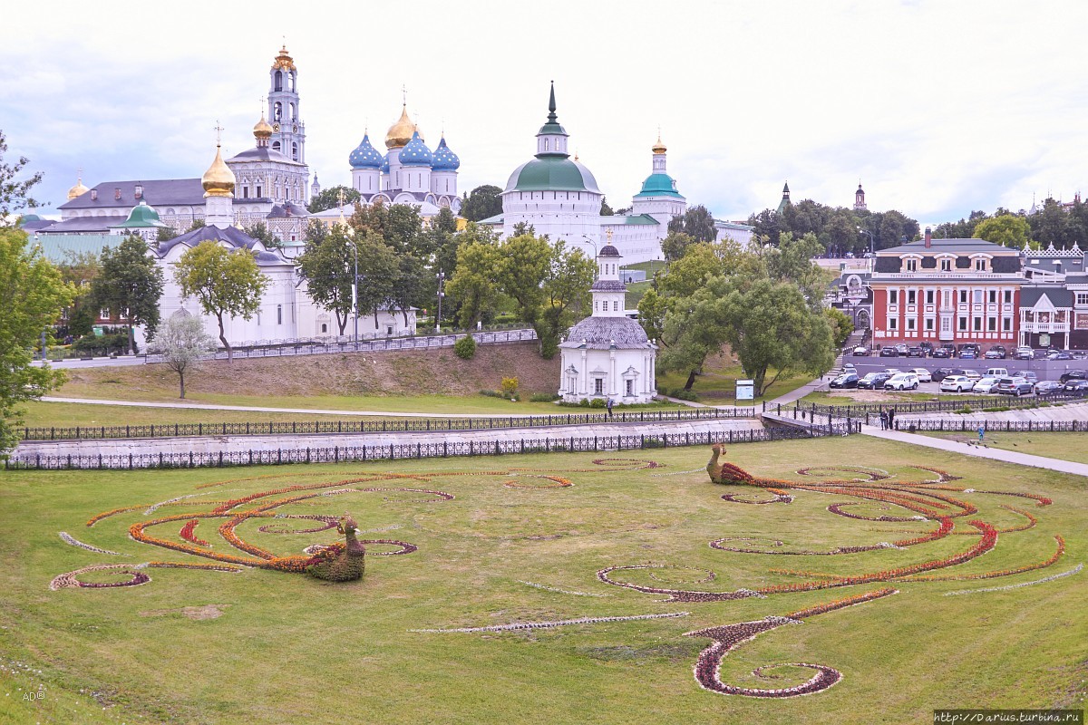 Свято-Троицкая Сергиева Лавра. Снаружи Сергиев Посад, Россия