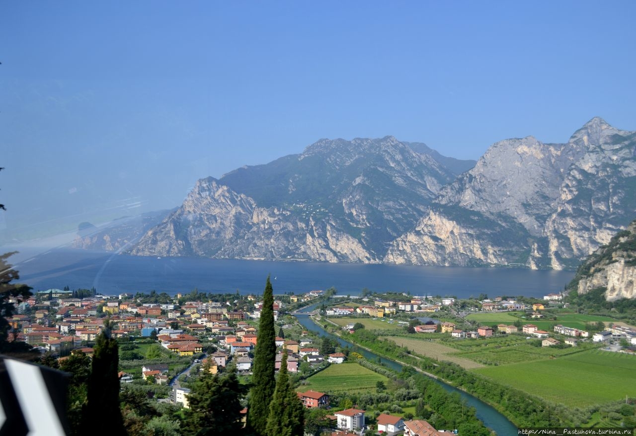 Альпы, озеро и всё это Рива-дель-Гарда Рива-дель-Гарда, Италия