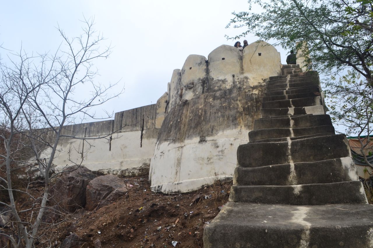 Городская стена Удайпур, Индия