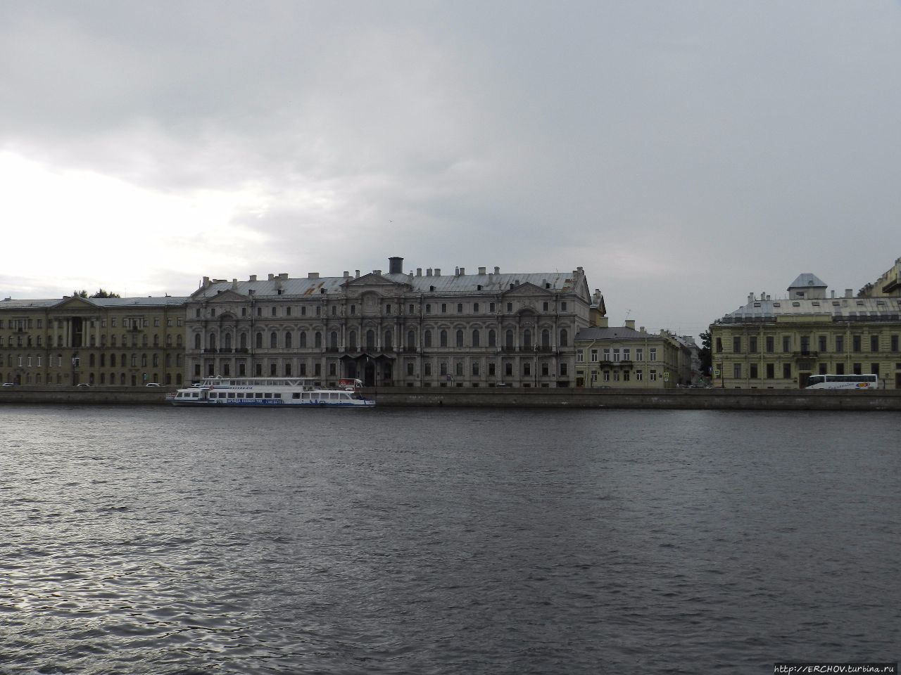 Прогулка по Неве на скоростном катере Санкт-Петербург, Россия