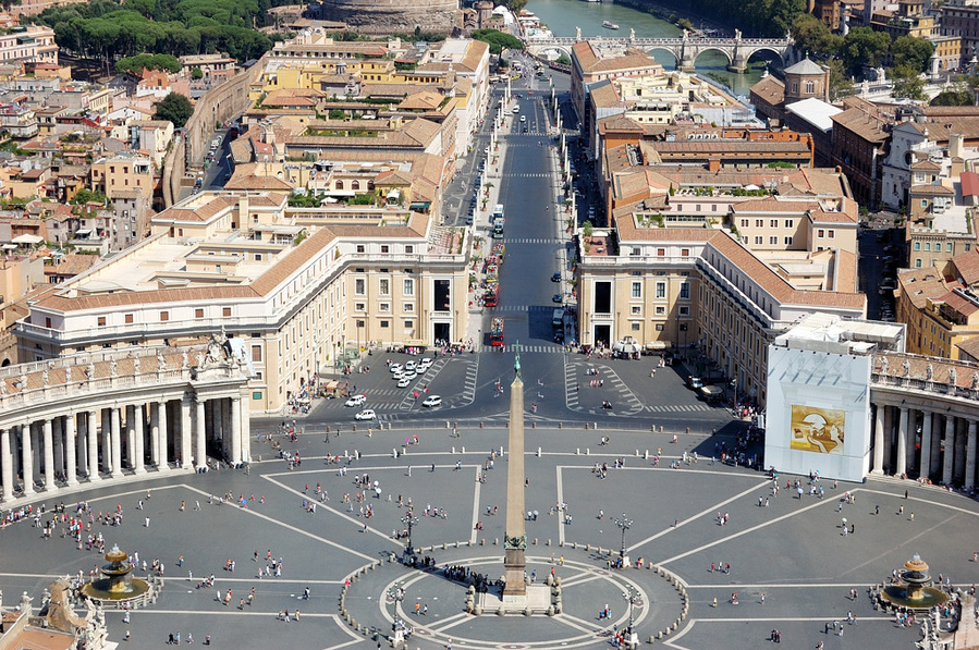 Форум, Ватикан и лже-полицейские в Риме Рим, Италия