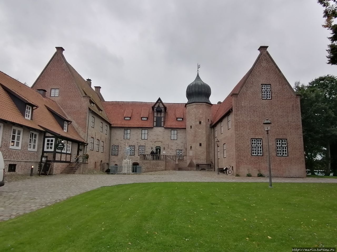 Замок Бедеркеза / Burg Bederkesa