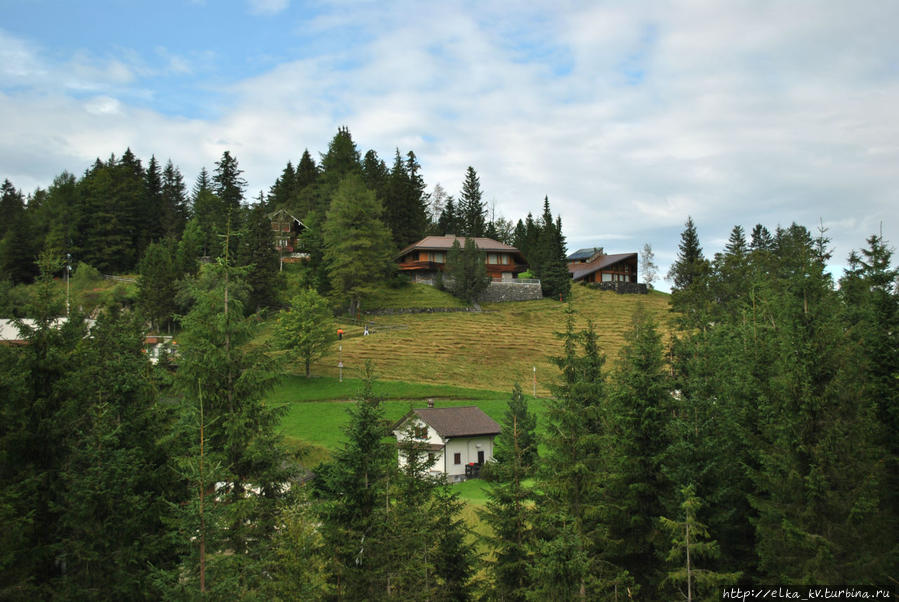 Горная деревня Штоос Бруннен, Швейцария